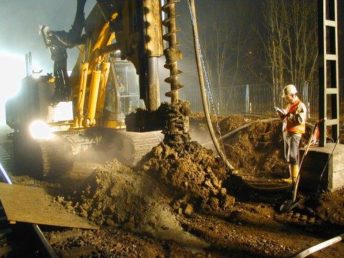 Gründungsarbeiten bei Nacht, DB AG
